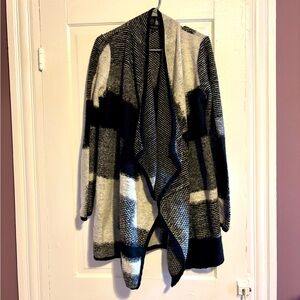 Lucky Brand Black & White Patterned Drape Cardigan